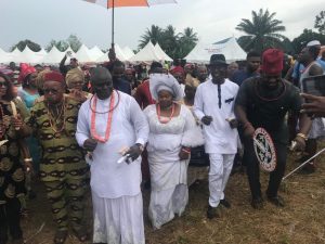 Hon Samuel Mariere, flanked by wife, Mrs Joy Mariere and other family members acknowledging cheers from well wishers