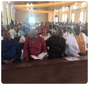 Rep of Governor Okowa, Chief Kingsley Esiso, right, Rep. of Speaker, Olorogun Dr. Ebenezer Okorodudu, second left and another guest at St Paul’s Anglican Church Evwreni during the burial service of madam Anna Mariere.